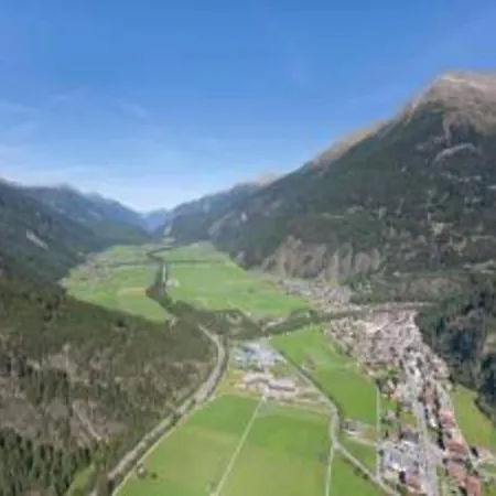 아파트 In The Stubai Valley With A Balcony