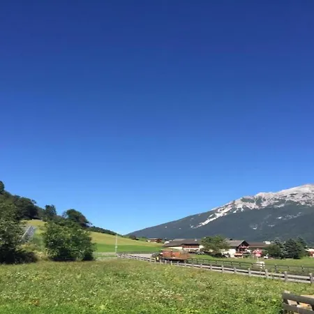 In The Stubai Valley With A Balcony דירה
